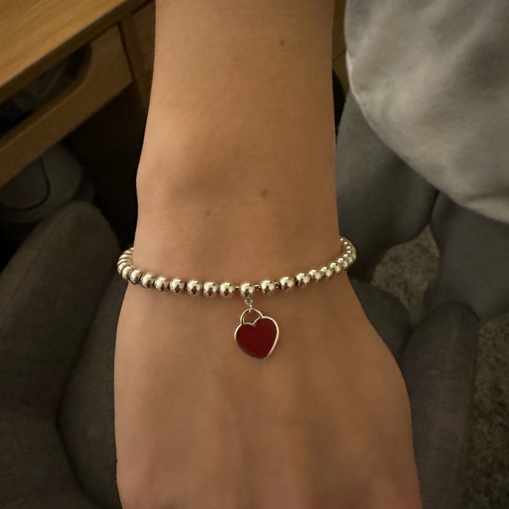 Return to Tiffany red heart bracelet